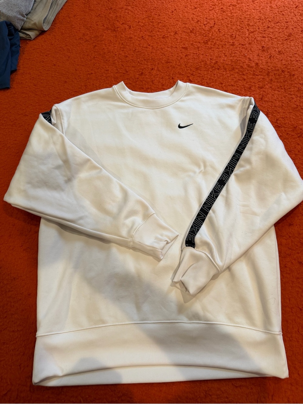Nike White Dri Fit Crewneck Sweatshirt XS Mens